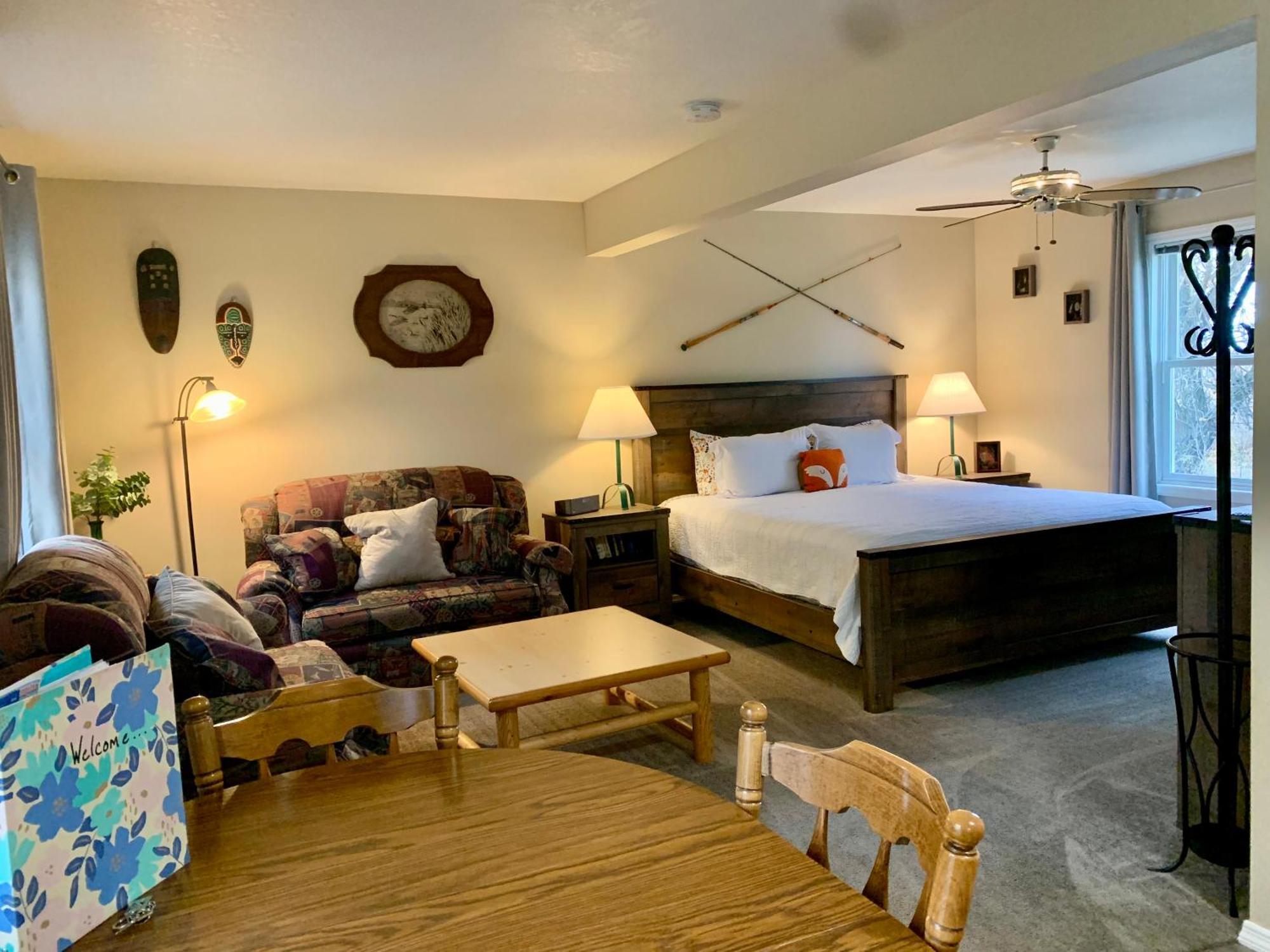 Fox Hollow Inn Боузман Екстериор снимка